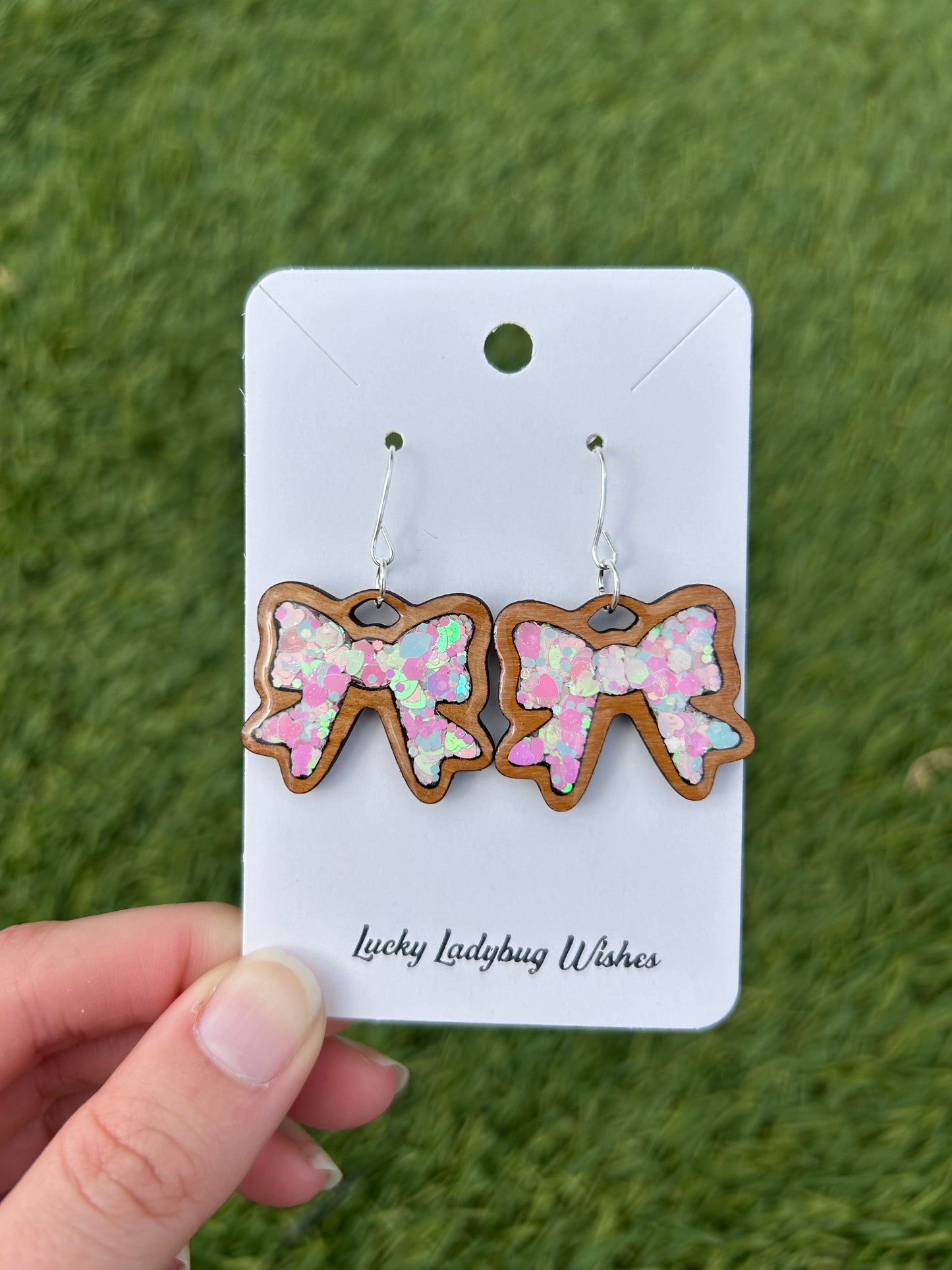 Bow wooden earrings