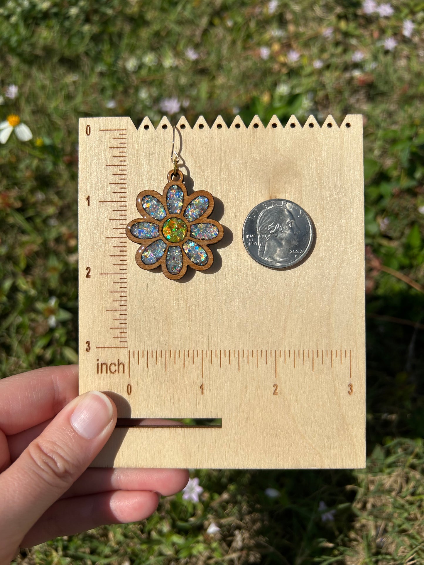 Daisy wooden earrings