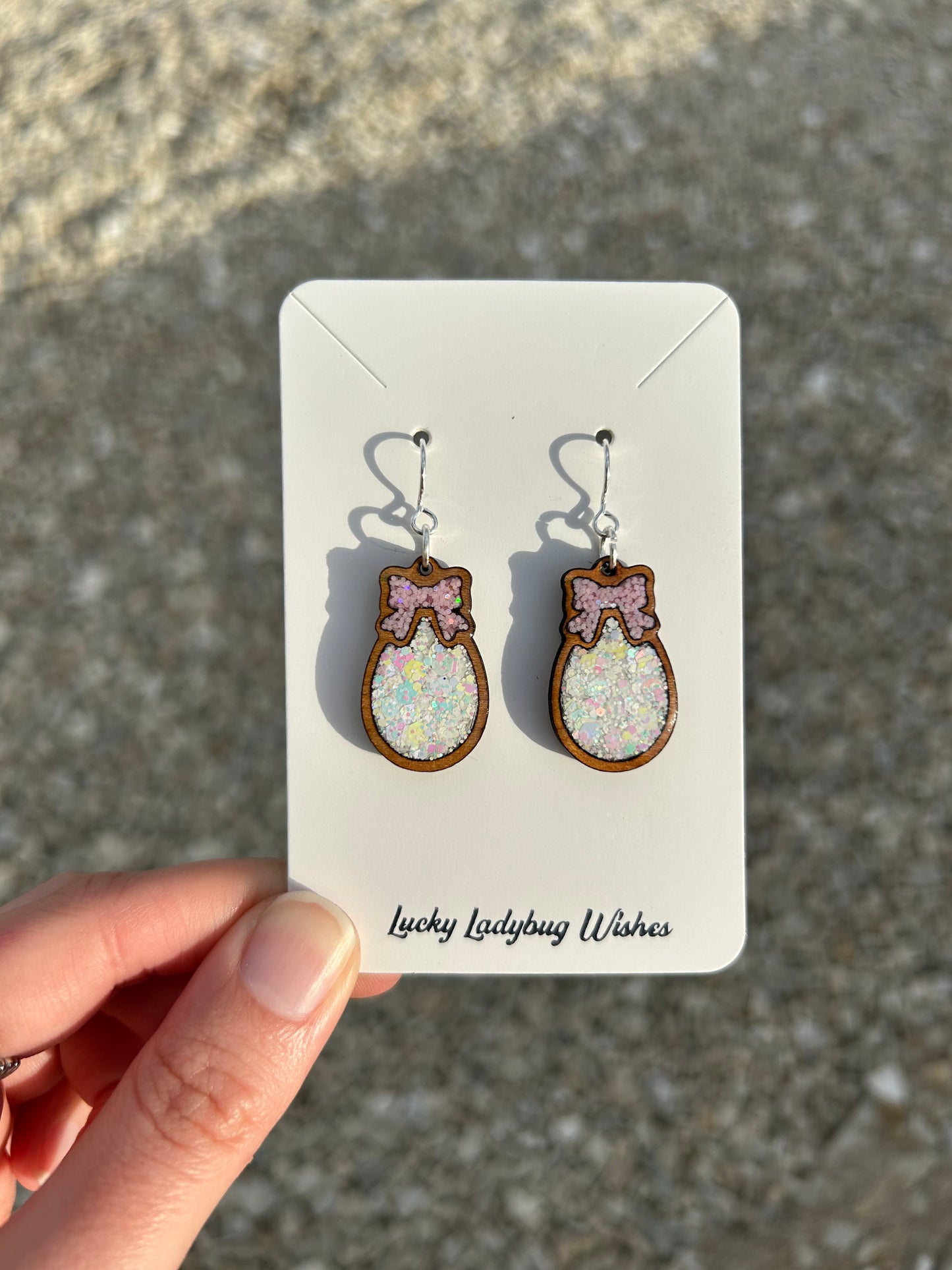 Bow Egg earrings