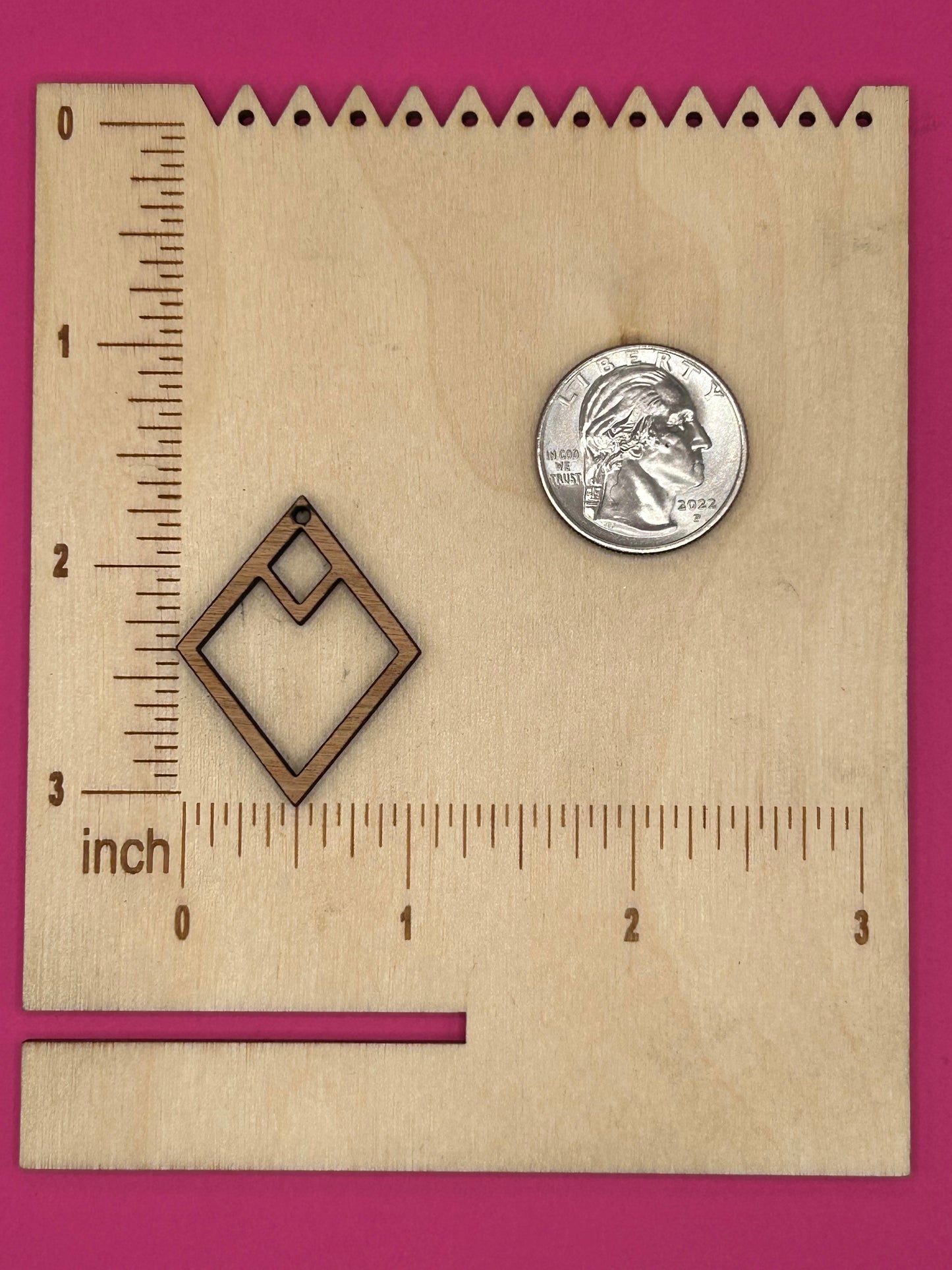 Blank diamond cut wooden bezel