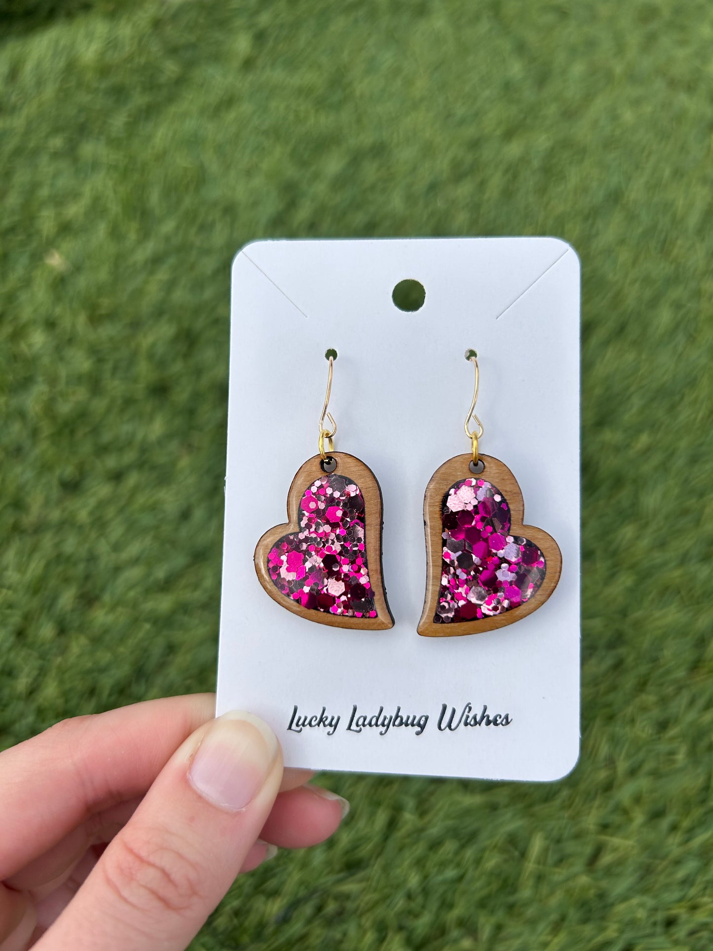 Curved heart earrings