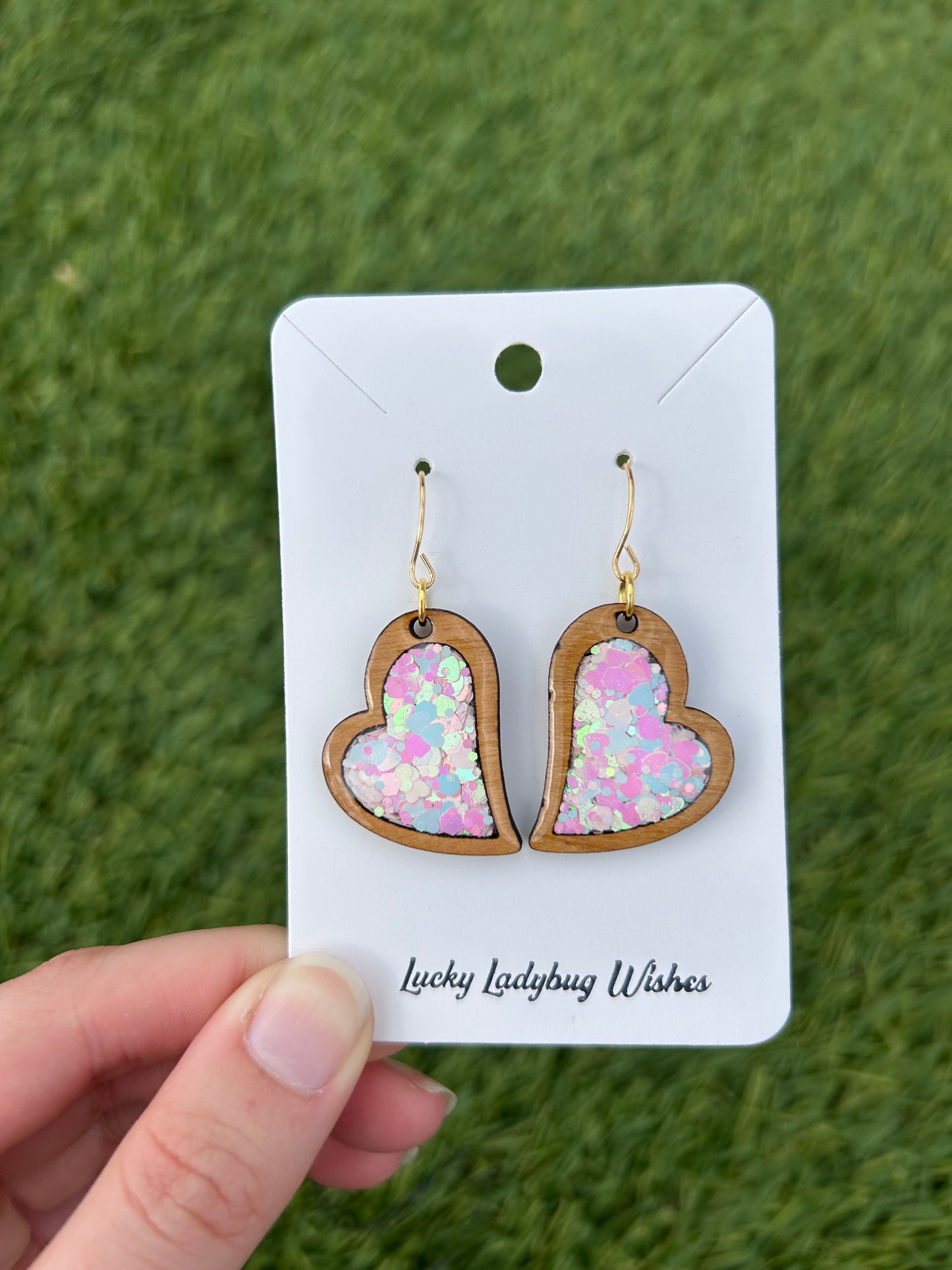 Curved heart earrings