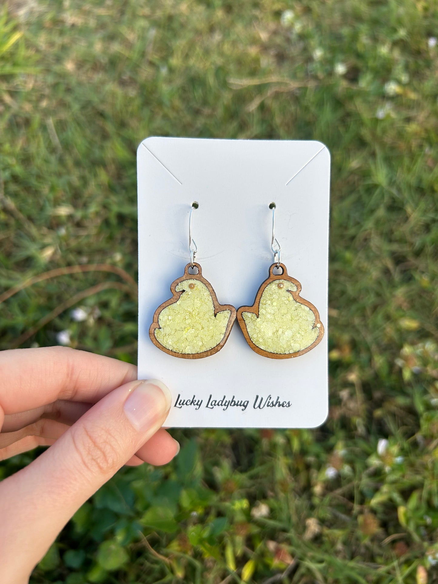 Peep chicks earrings