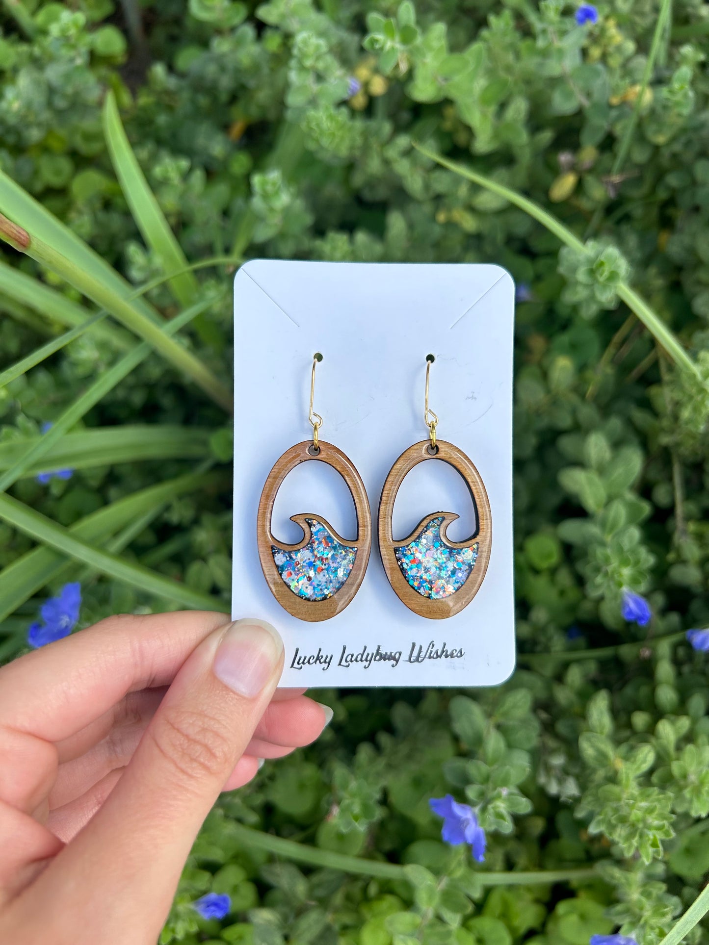 Oval wave wooden earrings