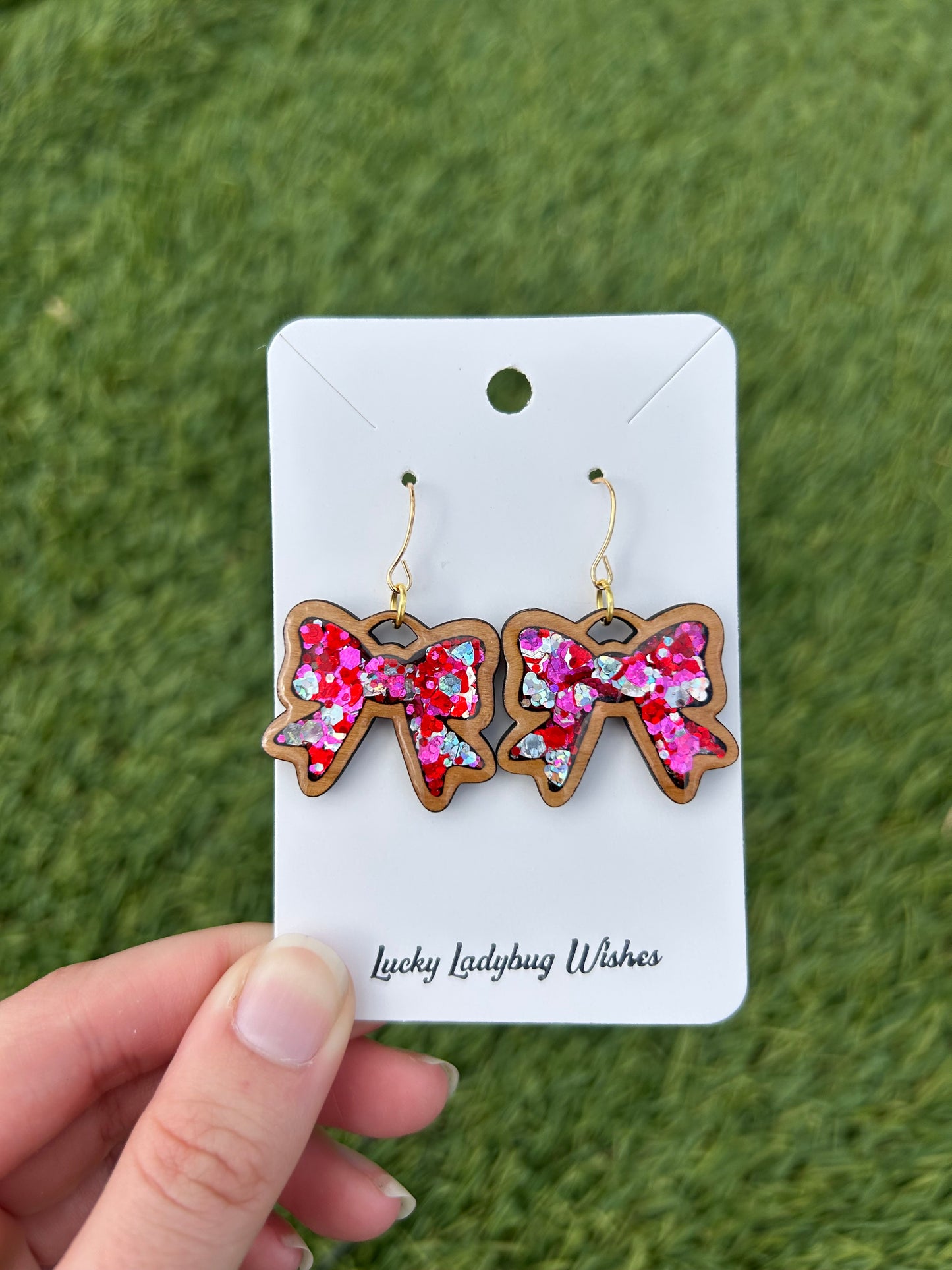 Bow wooden earrings