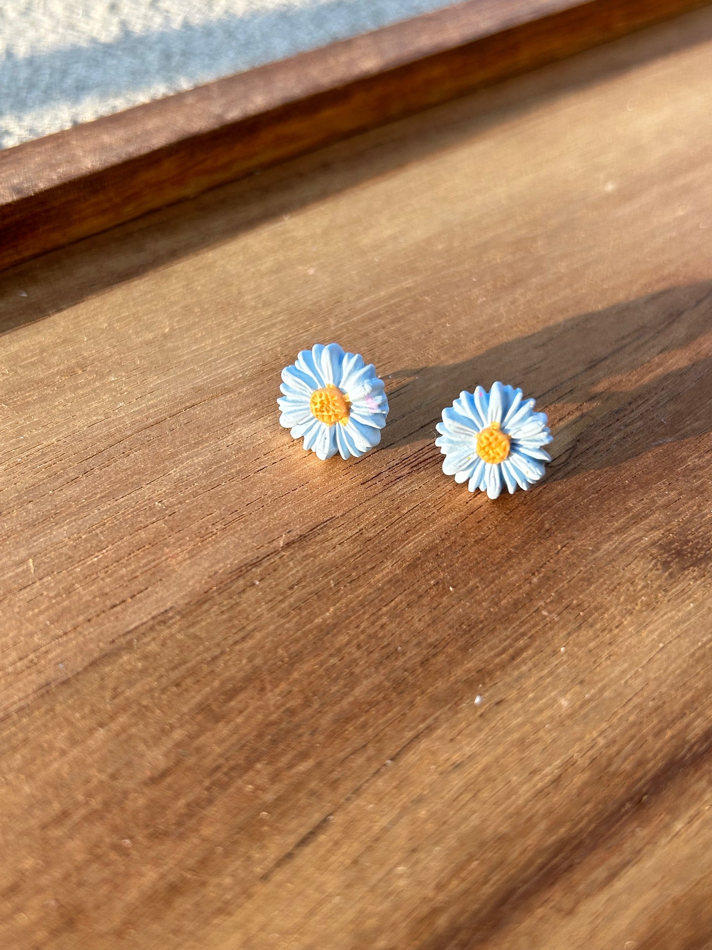 Daisy studs