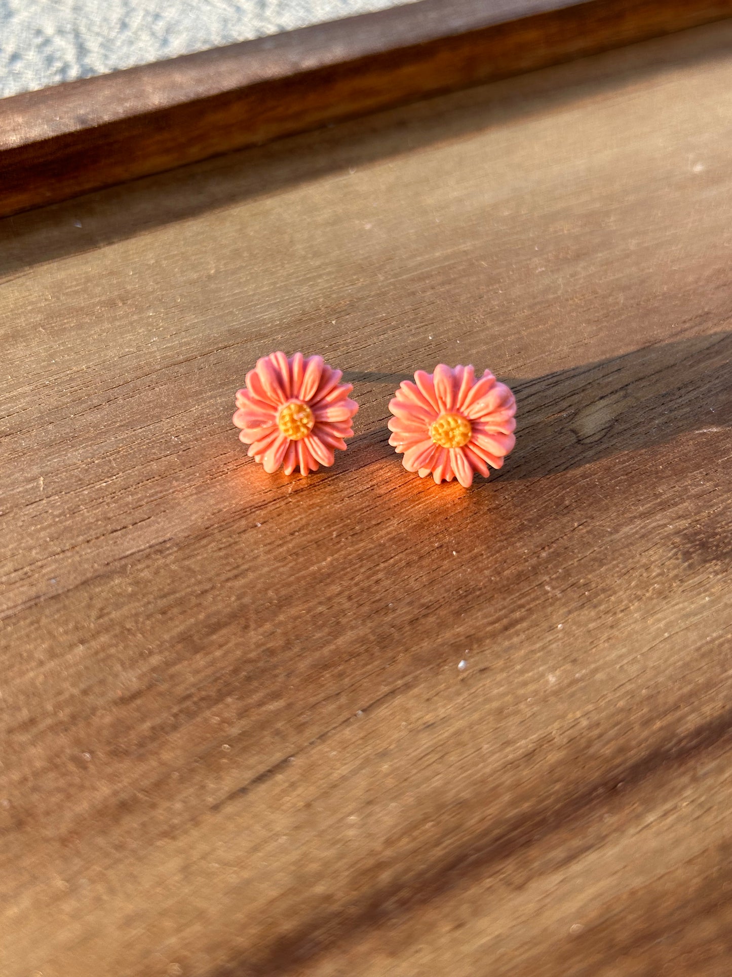 Daisy studs