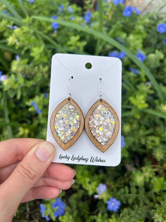 Karry wooden earrings