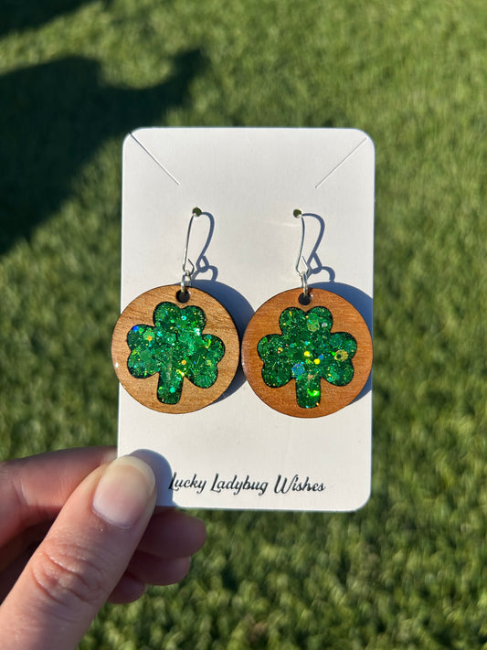 Hoop Clover earrings