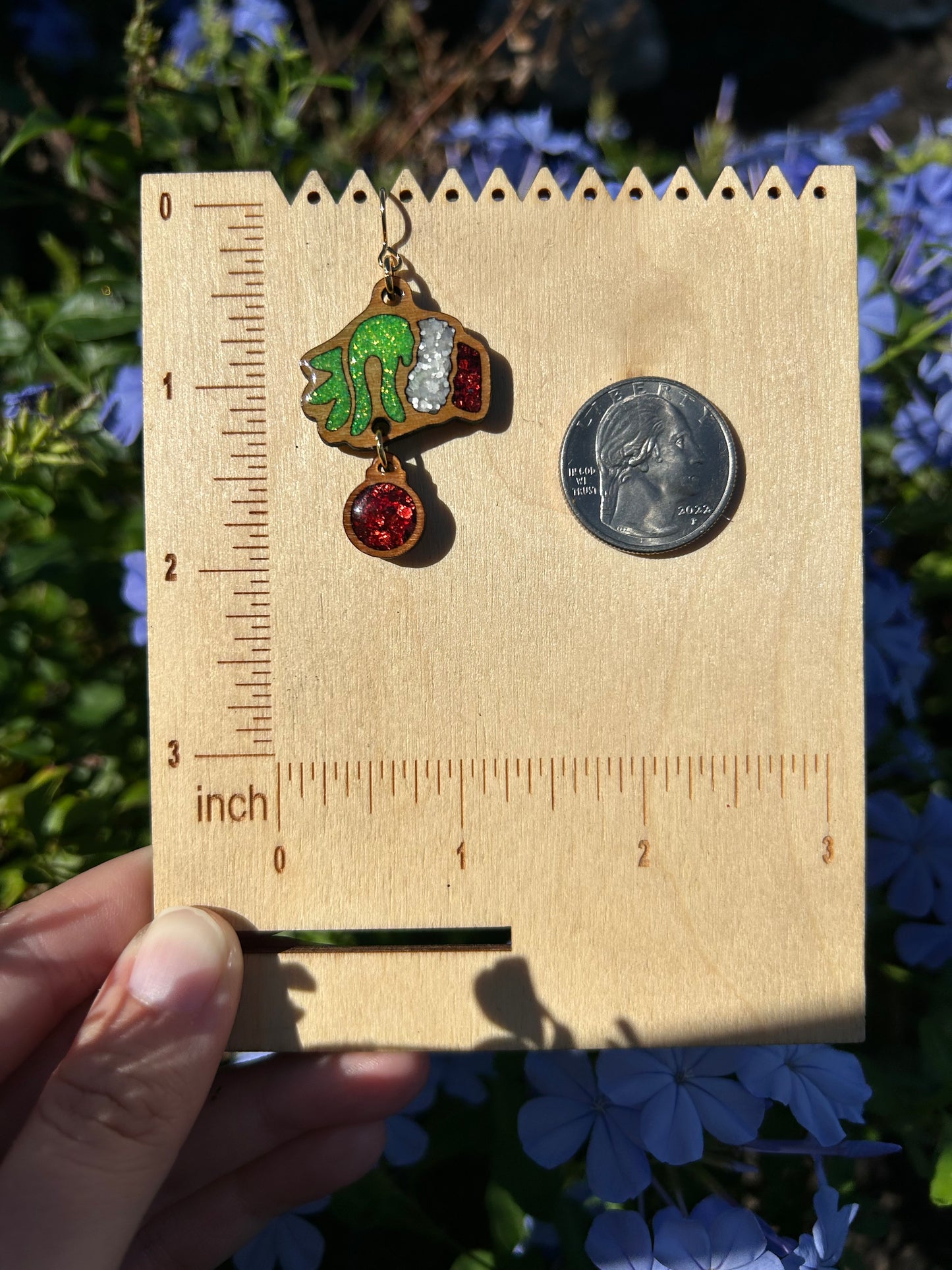 Grinch Hand earrings