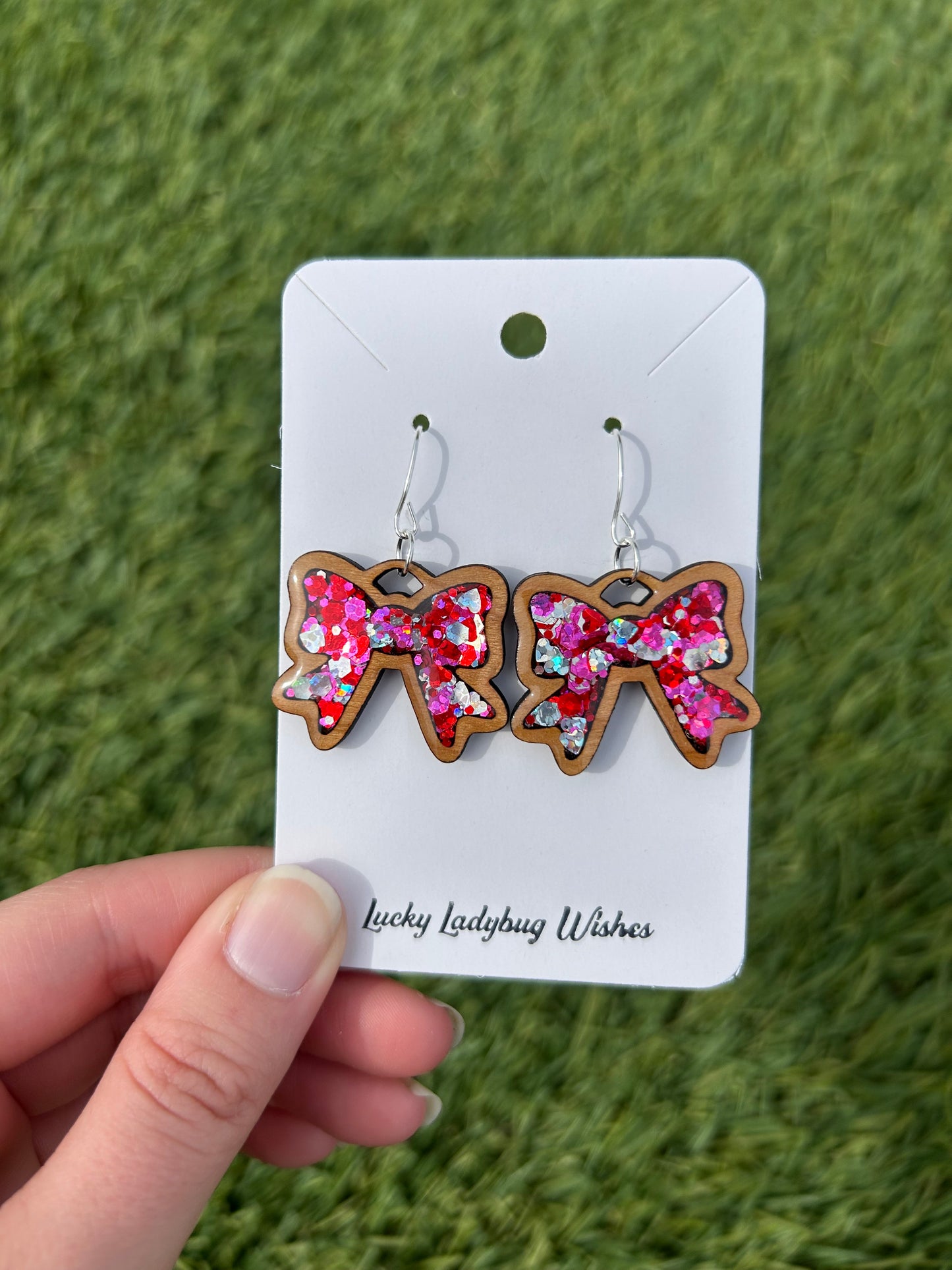 Bow wooden earrings