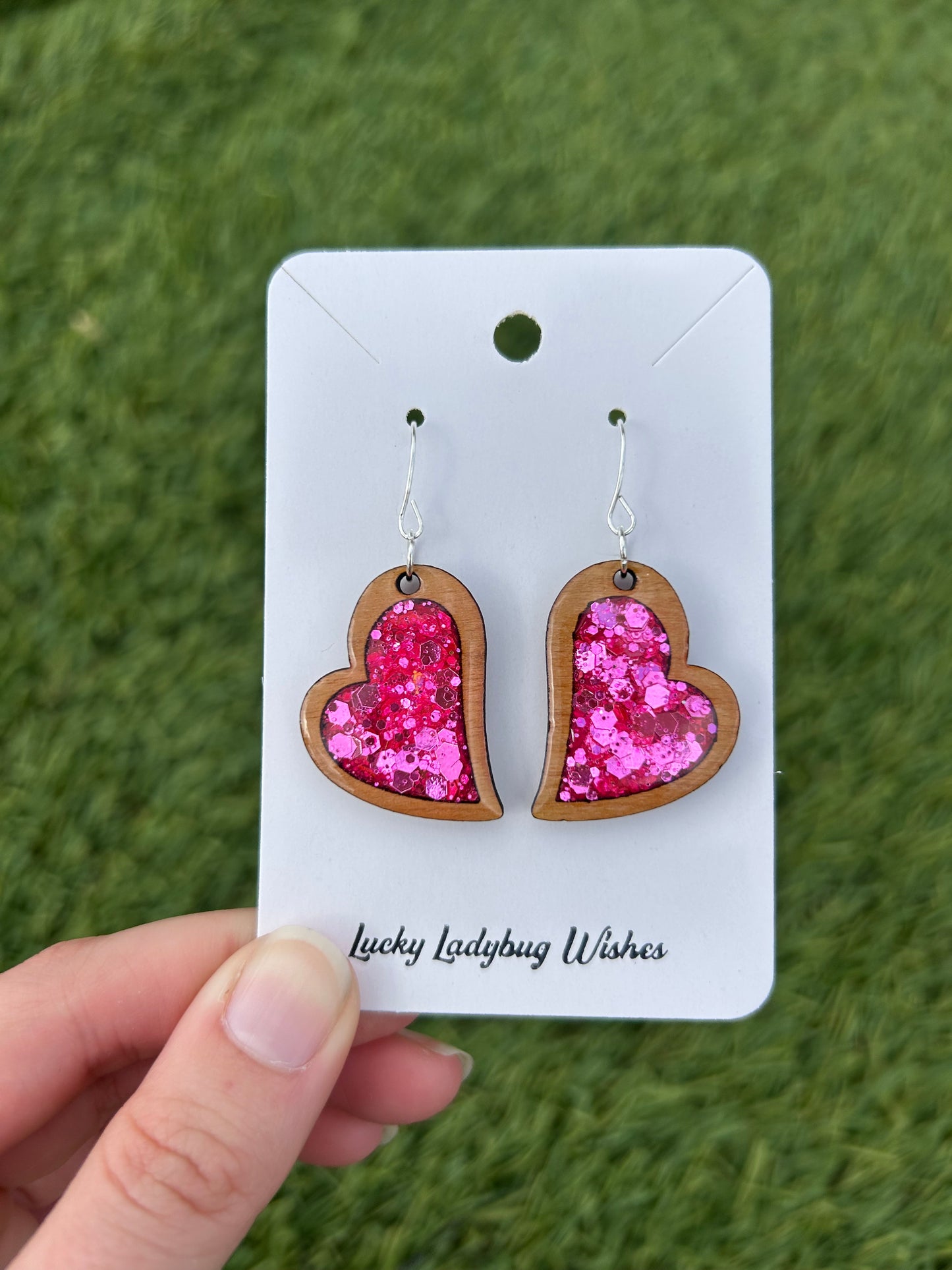 Curved heart earrings