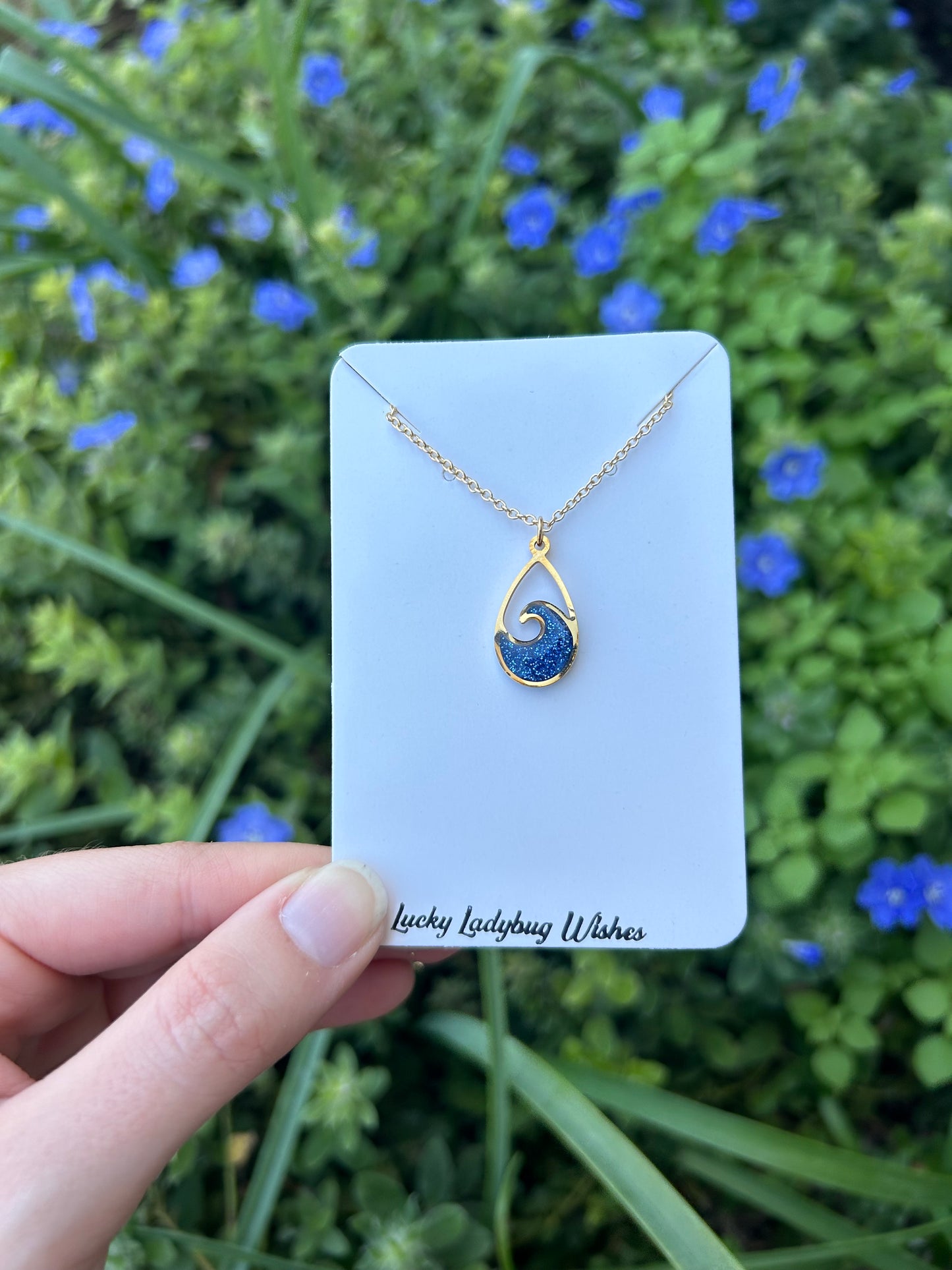 Wave necklace