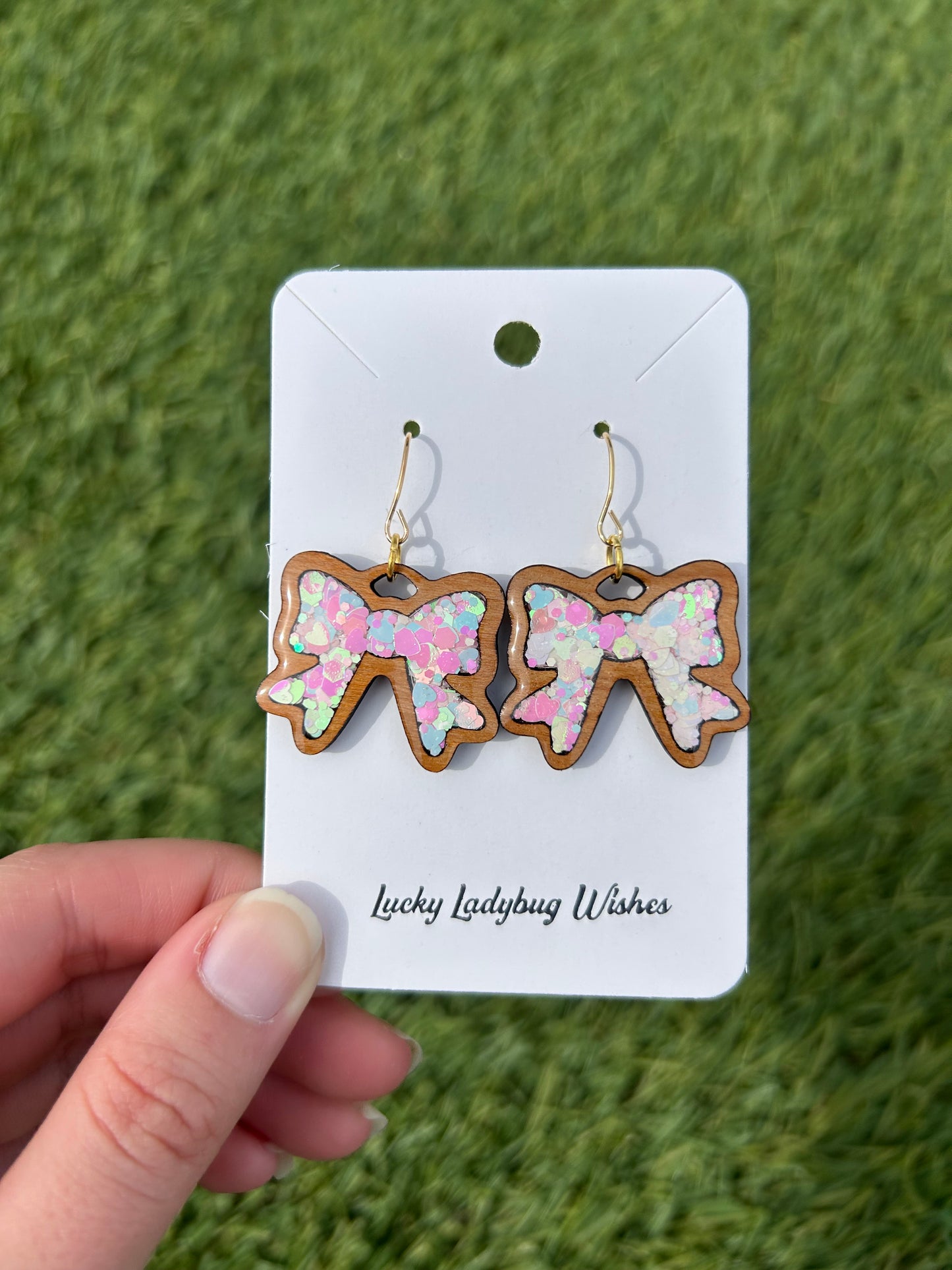 Bow wooden earrings