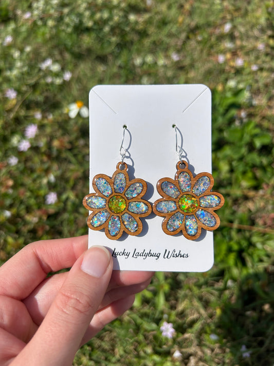 Daisy wooden earrings