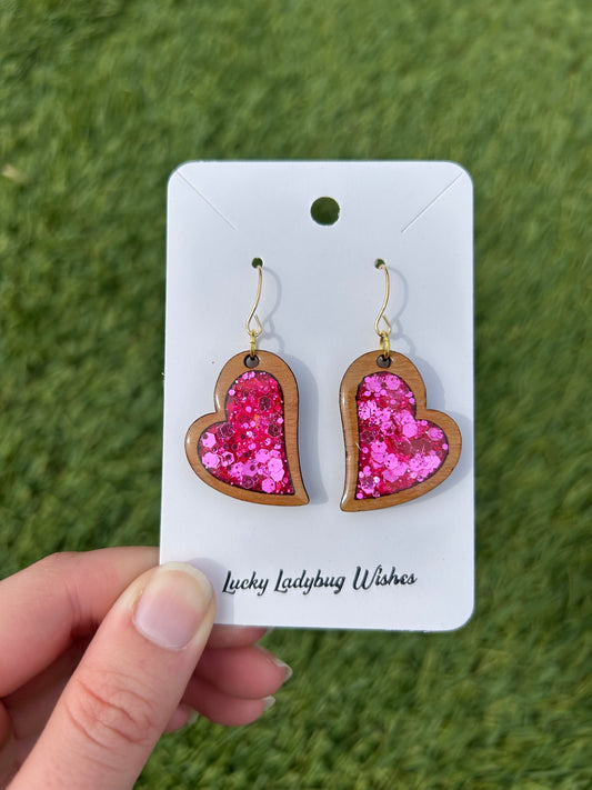 Curved heart earrings