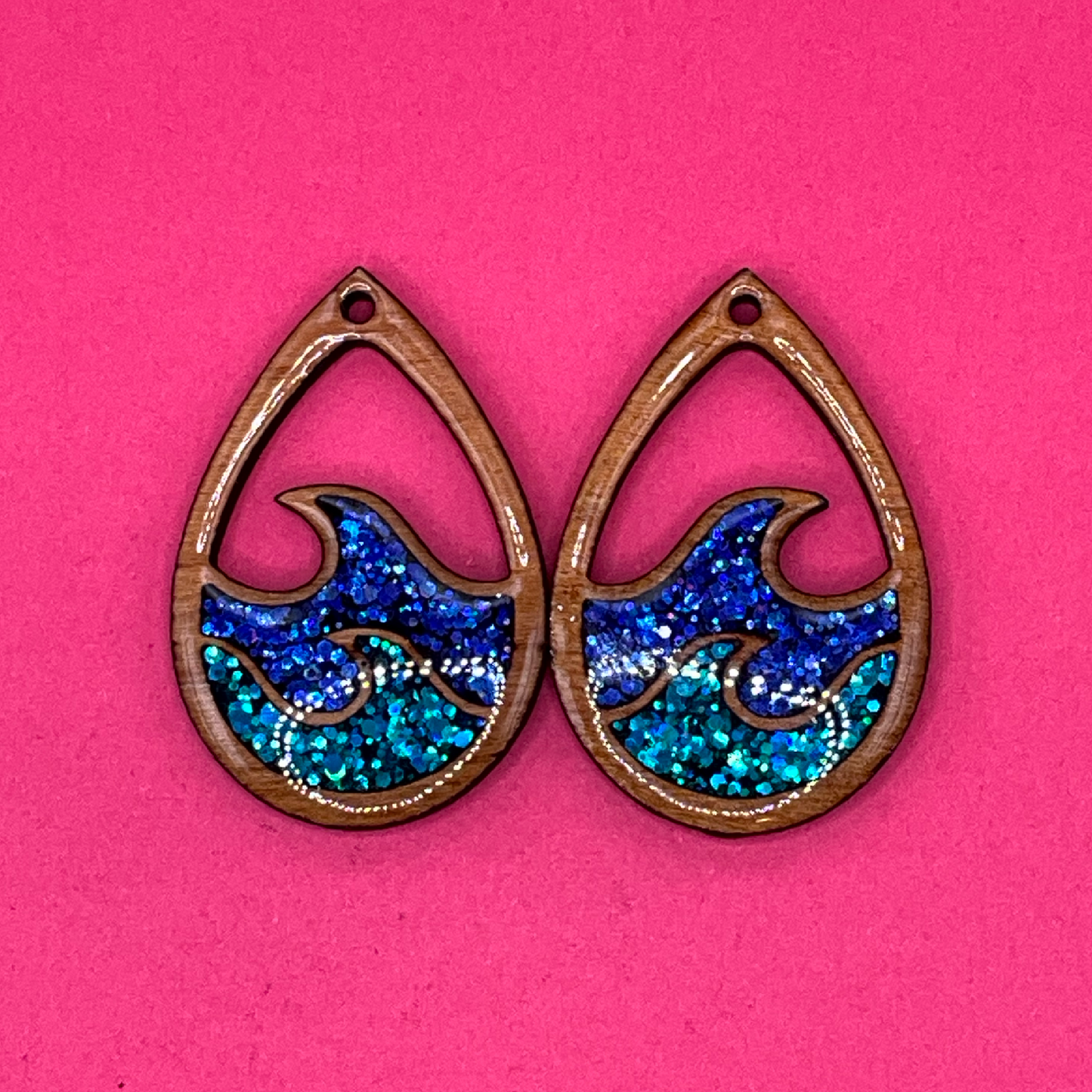 Custom Double Wave Teardrop