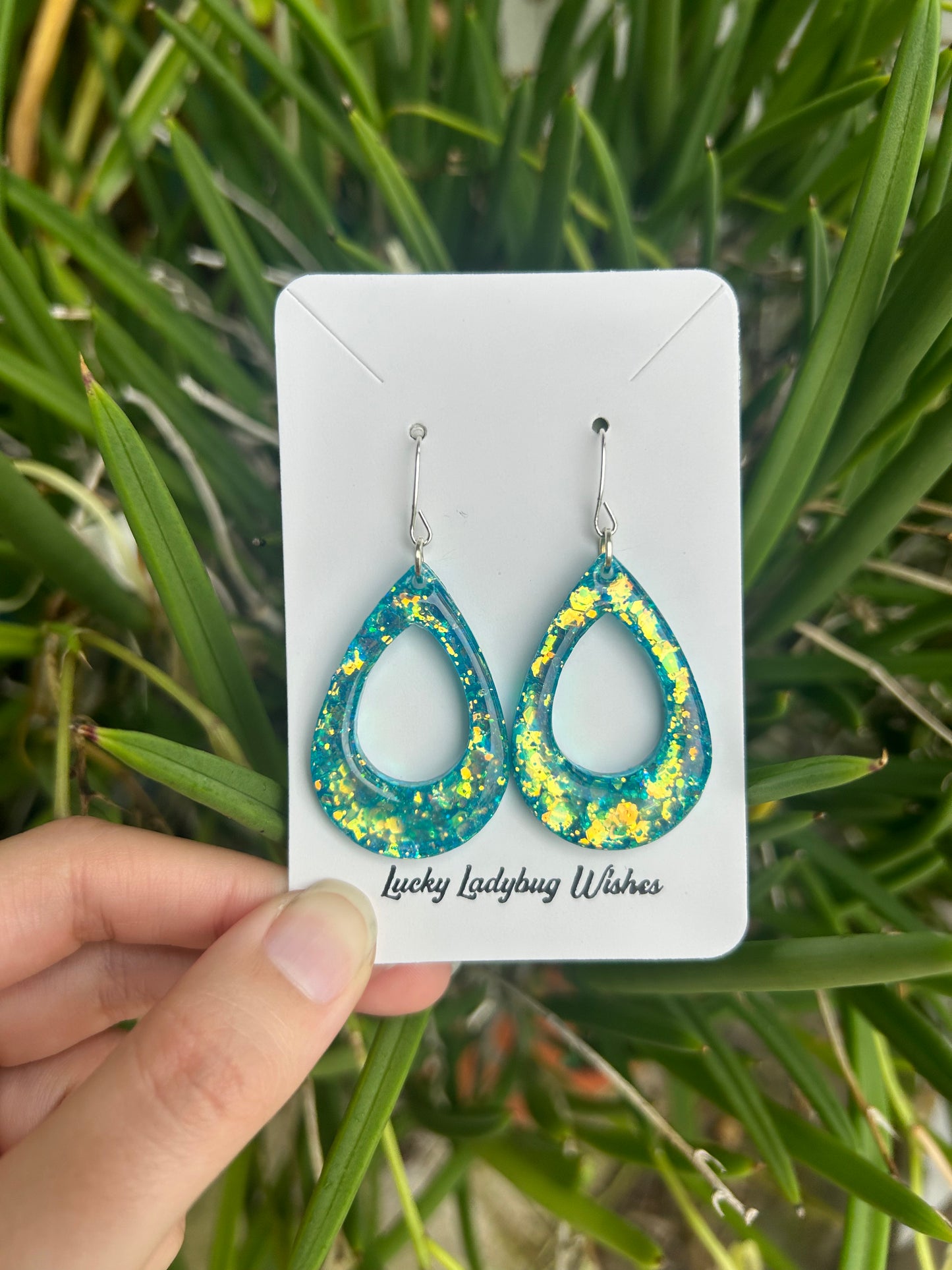 Small Iris earrings